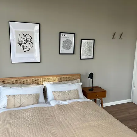 Apartment Life, Zentrale Neue Designwohnung