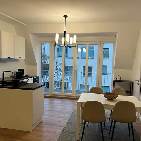 Life, Zentrale Neue Designwohnung Бремен